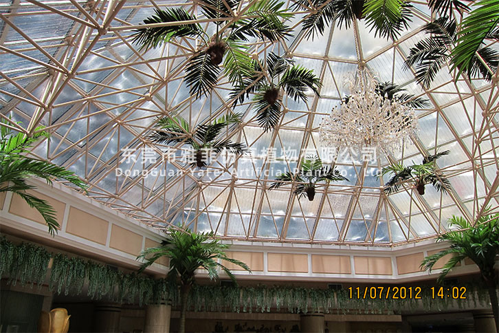 广西北海海滩大酒店仿真椰子树造景装饰02.jpg